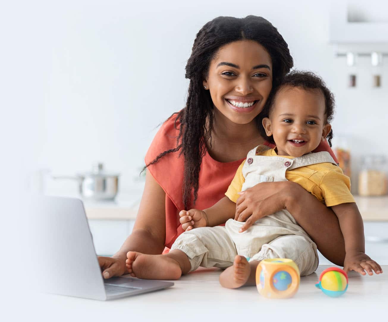 Happy,Maternity,Leave.,Young,Black,Lady,Working,On,Laptop,Computer